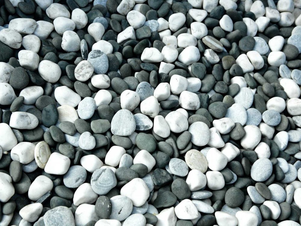 round peeble stones
